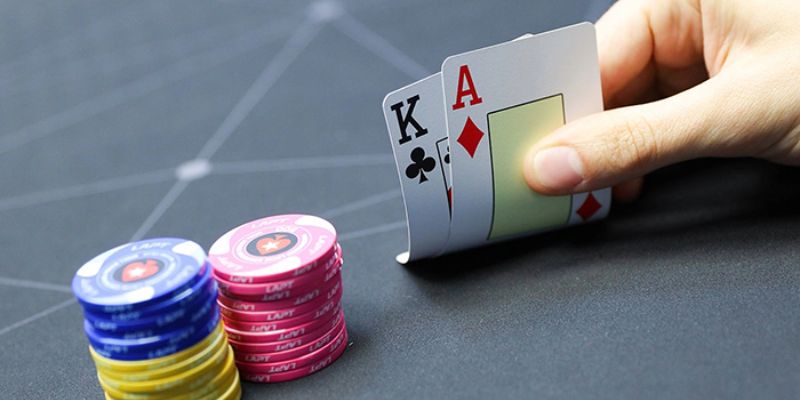 Vai trò của quân bài tẩy Poker mà nhiều người chơi chưa biết